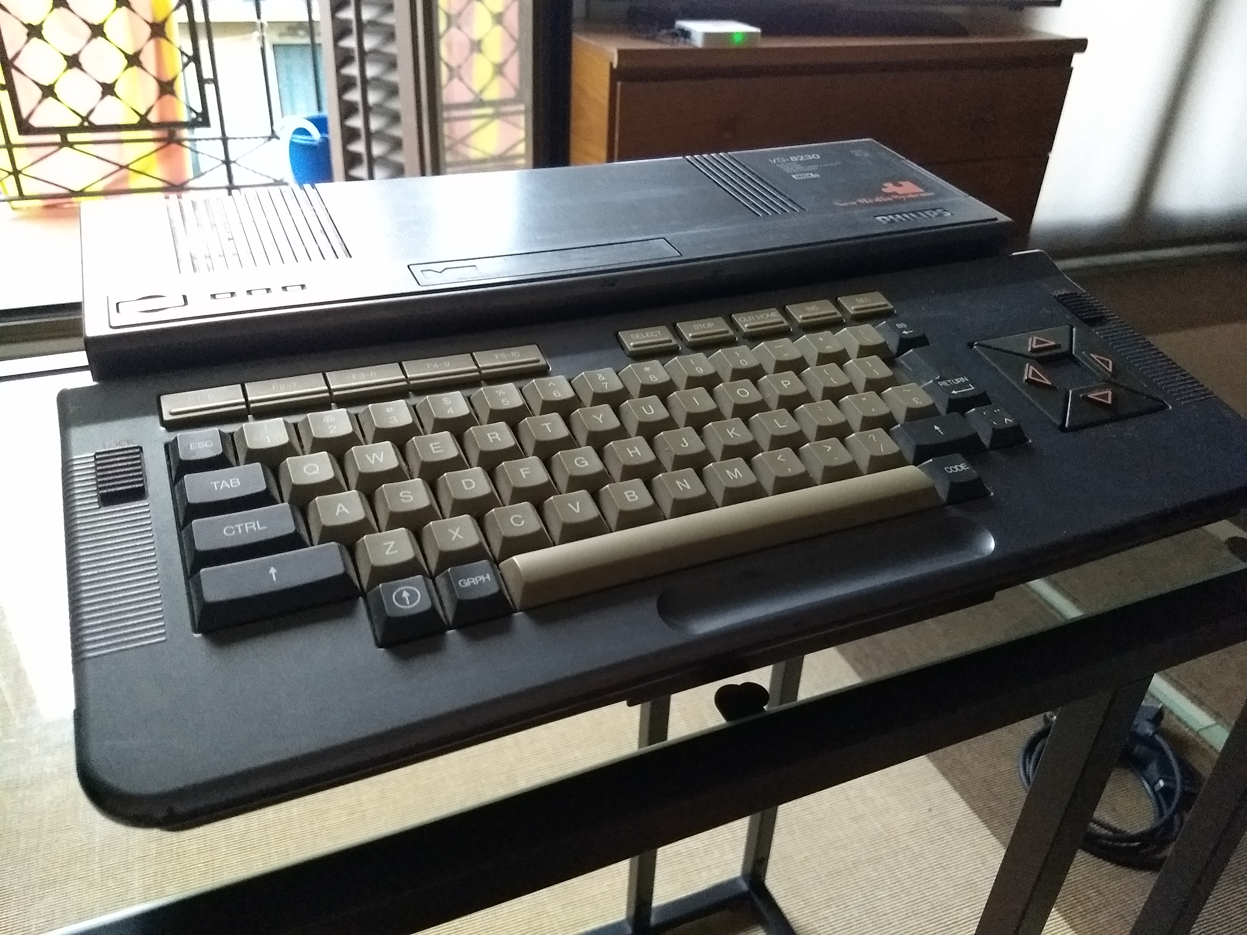 Un MSX Phillips VG8230